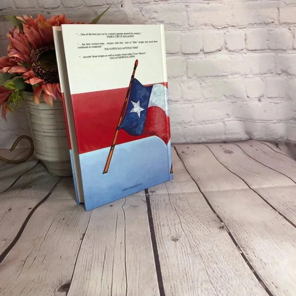 Vintage 1989 THE TEXAS EXPERIENCE cookbook